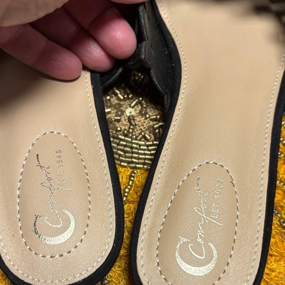 Caparros Black Floral Cutout Mules - Picture 7 of 9